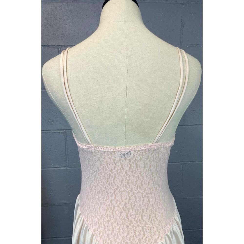 Vintage 1980s Pastel Pink Stretch Lace Nylon Baby Doll Nightgown Flutter Hem - Picture 14 of 14